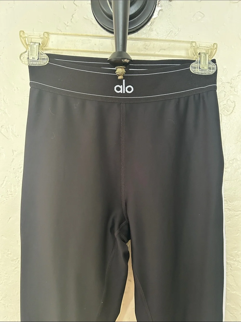 ALO Yoga Airlift High-Waist Suit Up Legging